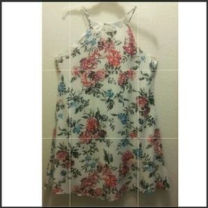 #077👉🏼 white floral mini dress